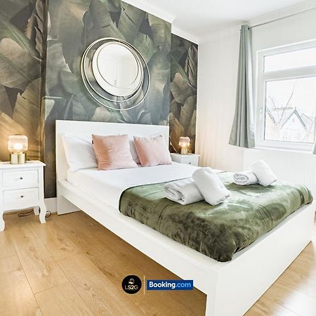 Stunning House By Ls2G Short Lets & Serviced Accommodation Greater London With Free Wifi Екстер'єр фото
