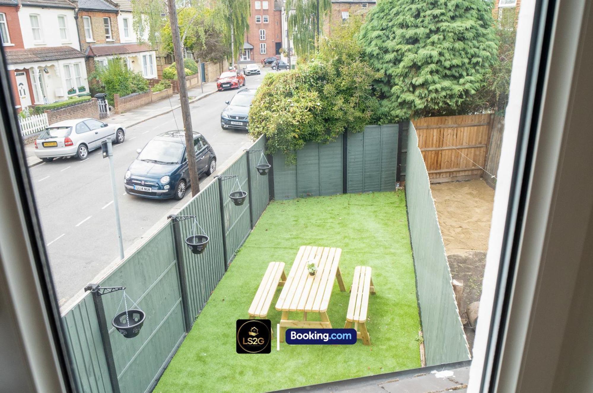 Stunning House By Ls2G Short Lets & Serviced Accommodation Greater London With Free Wifi Екстер'єр фото
