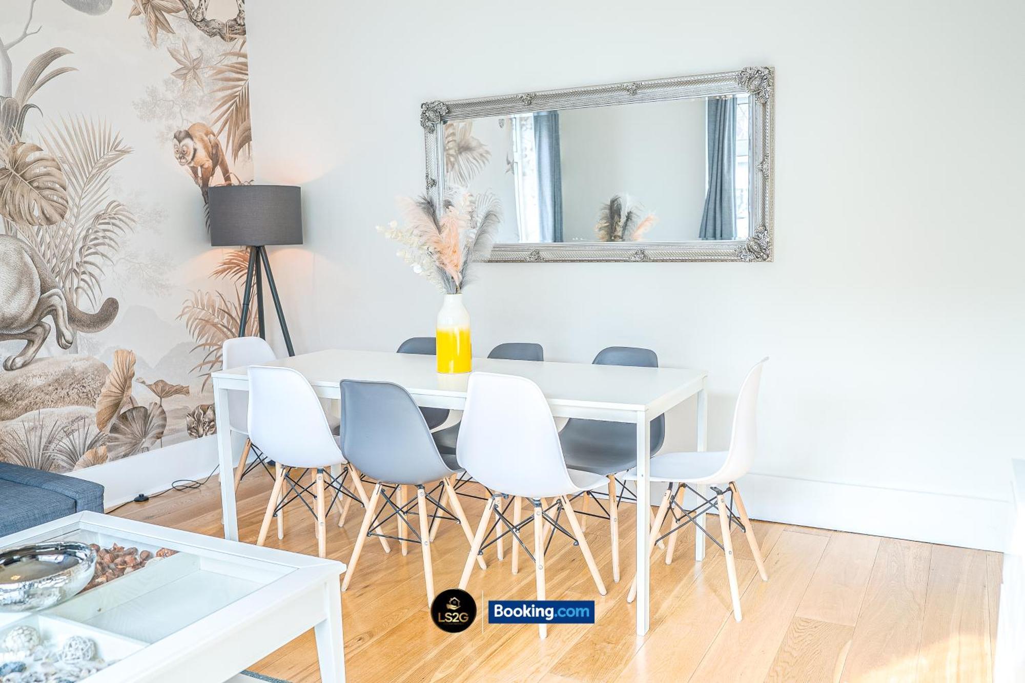 Stunning House By Ls2G Short Lets & Serviced Accommodation Greater London With Free Wifi Екстер'єр фото