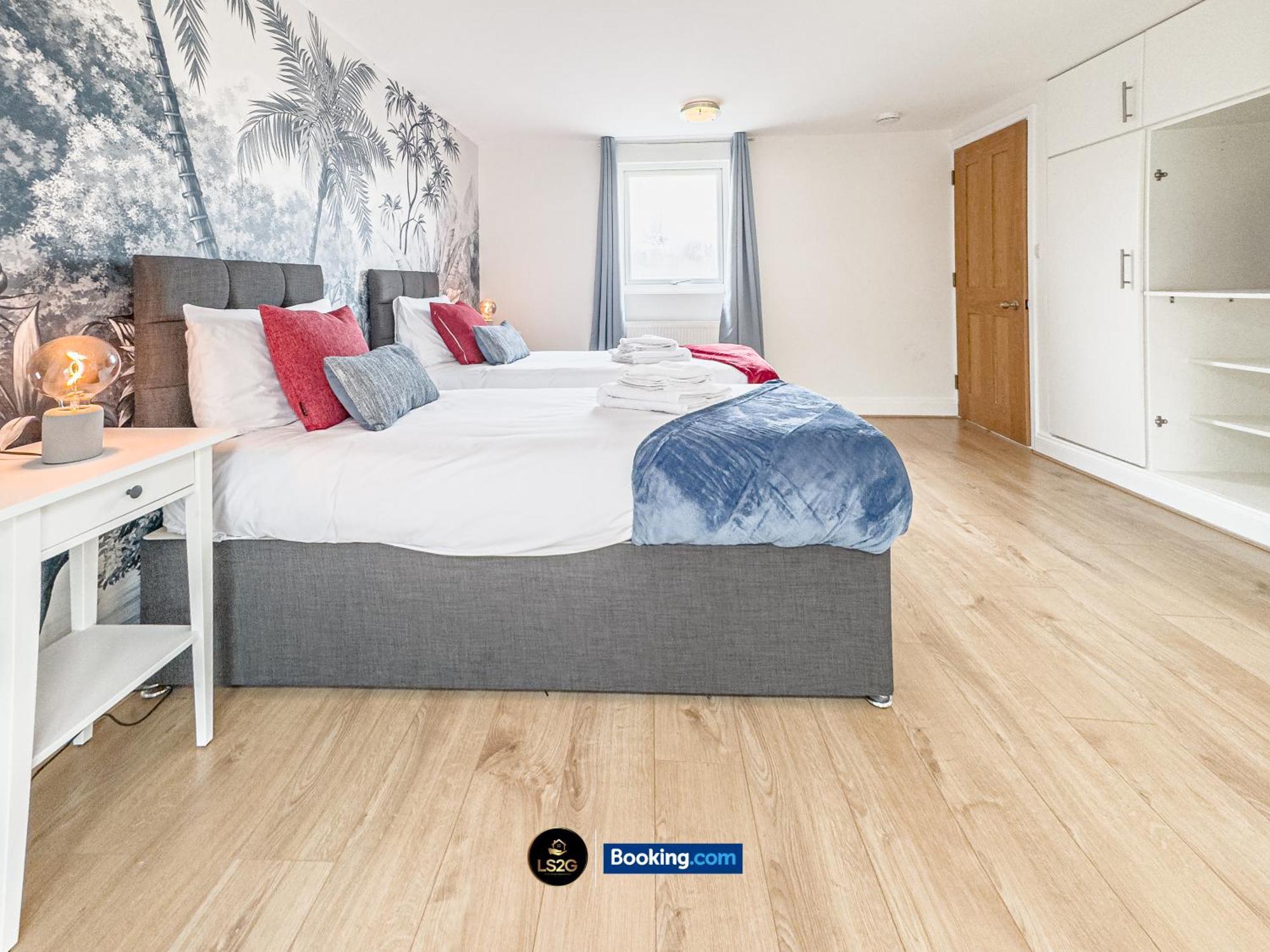 Stunning House By Ls2G Short Lets & Serviced Accommodation Greater London With Free Wifi Екстер'єр фото