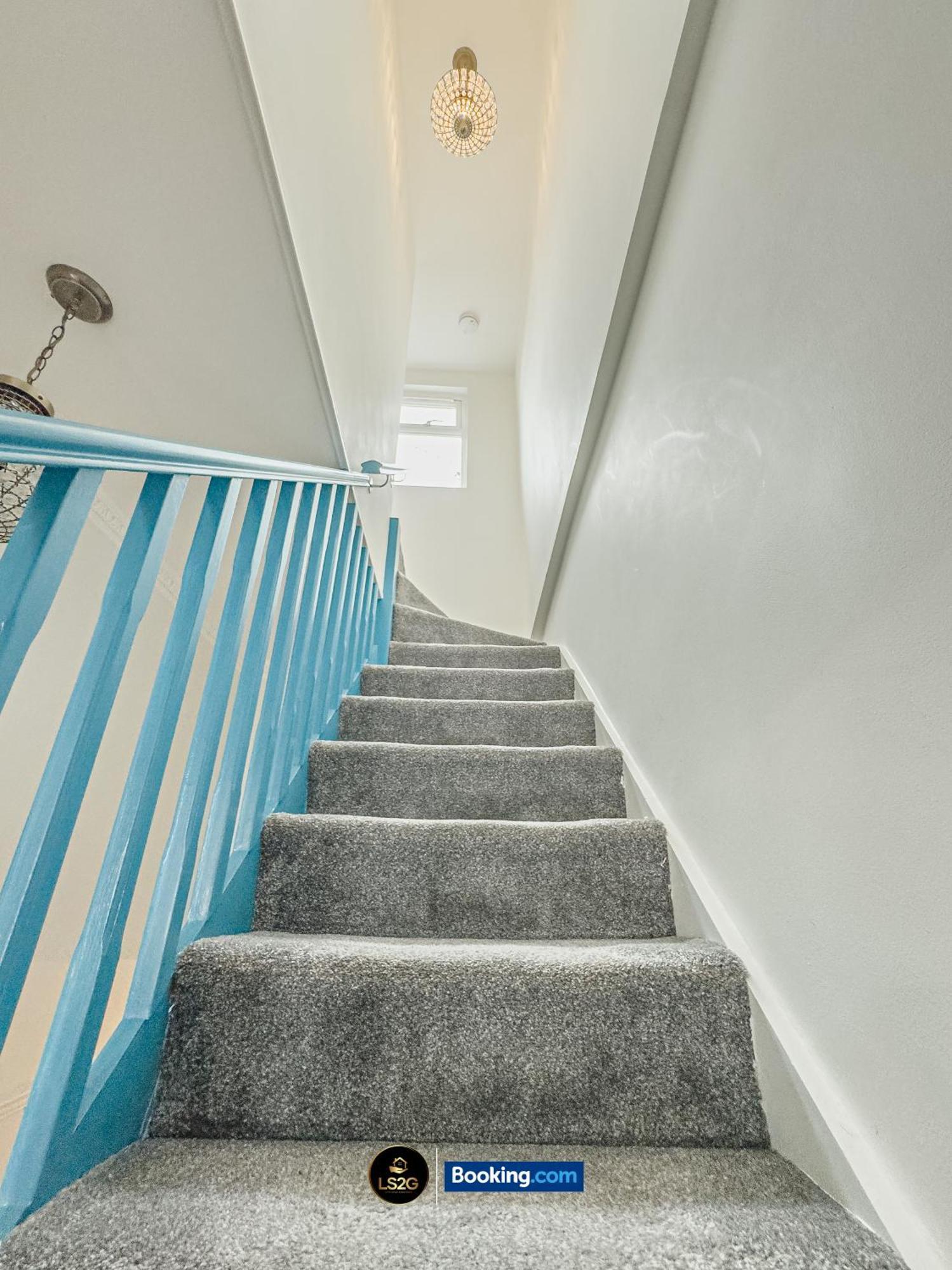 Stunning House By Ls2G Short Lets & Serviced Accommodation Greater London With Free Wifi Екстер'єр фото