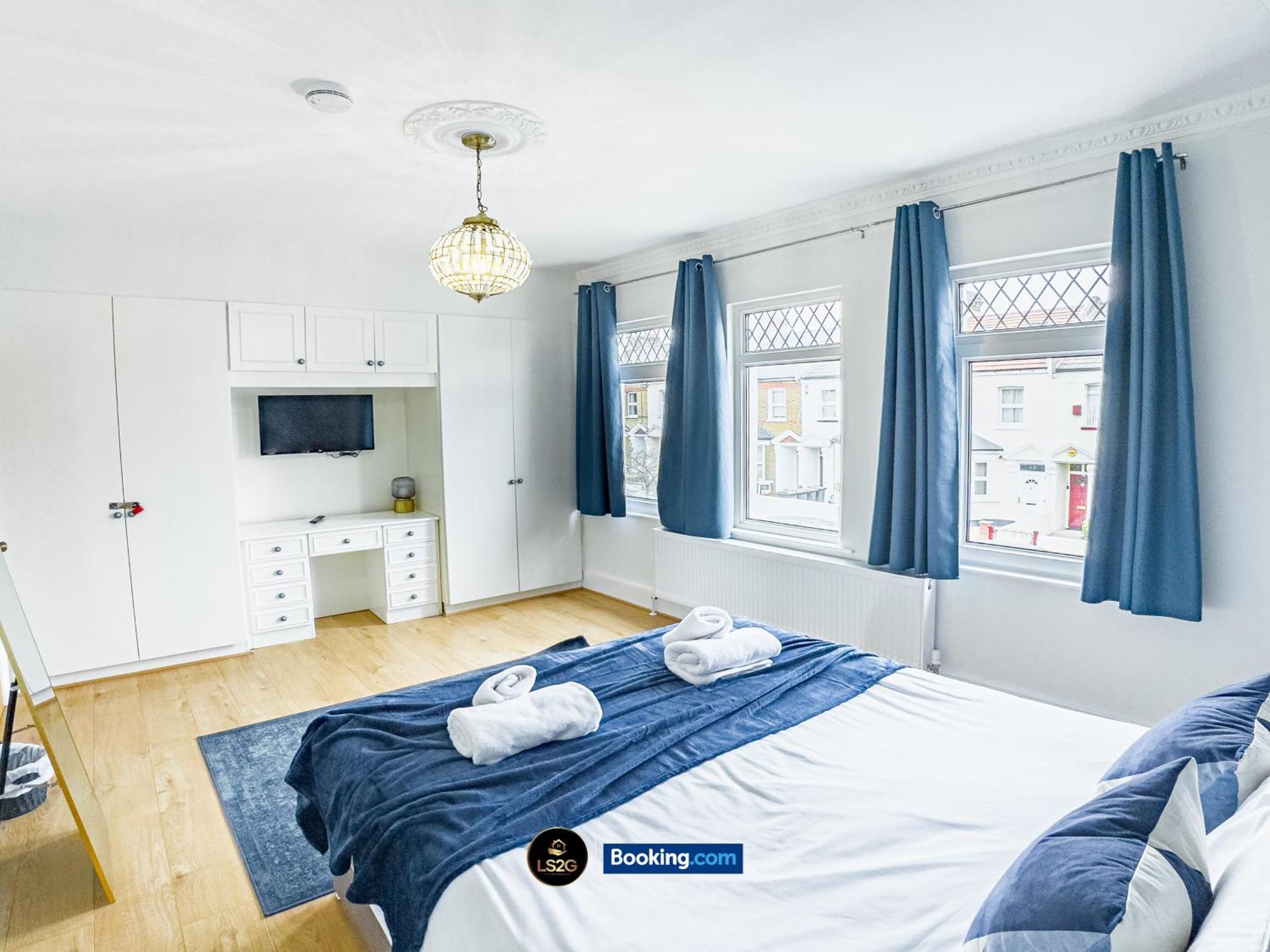 Stunning House By Ls2G Short Lets & Serviced Accommodation Greater London With Free Wifi Екстер'єр фото